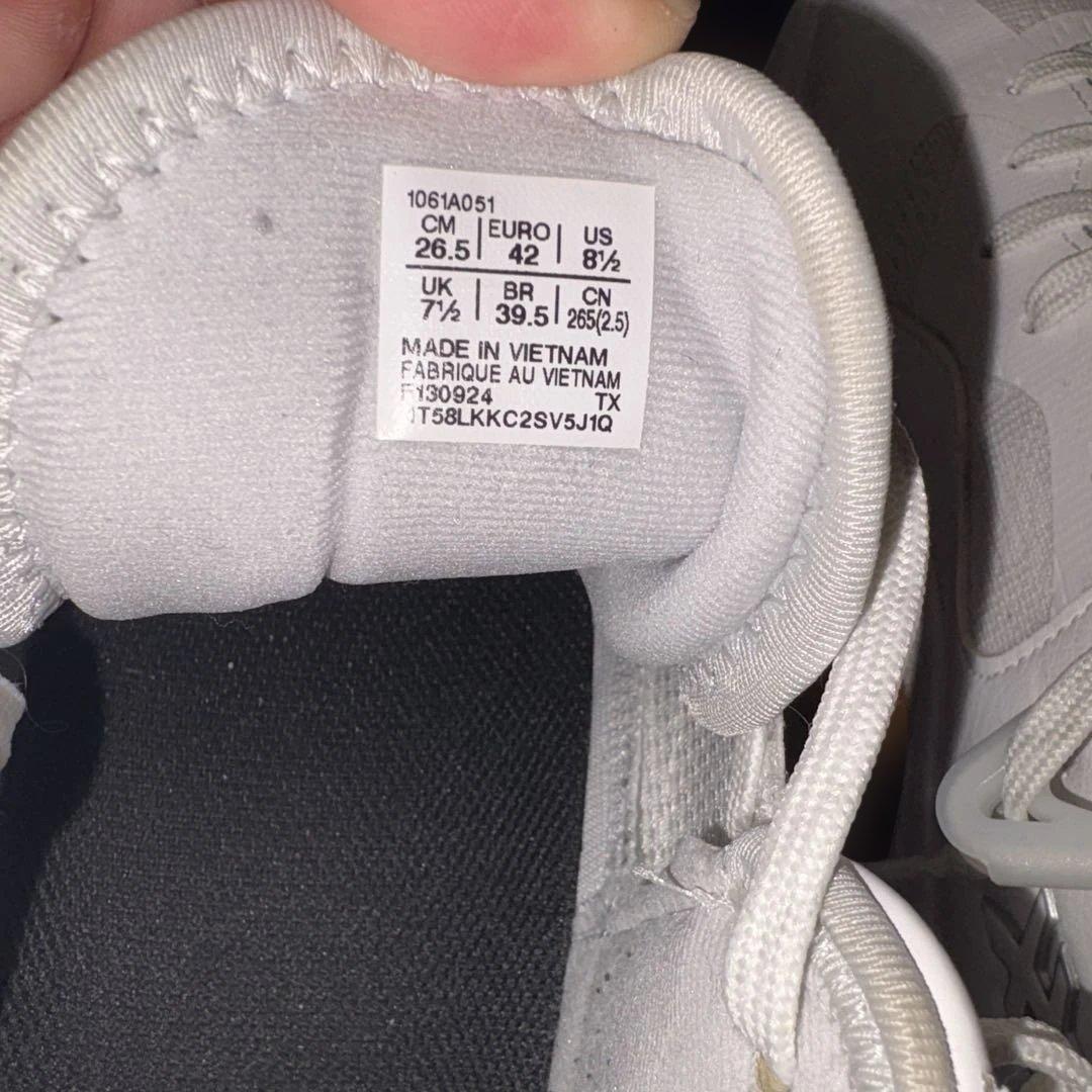 シューズ(男性用) Nove Surge low2 26.5cm