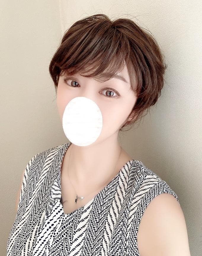 もんちゃん　マダムヒロコ　ハンドメイド　人毛MIX　ビューティフルショート マダムヒロコ ブリーズショート フルウィッグ 人毛MIX - メルカリ