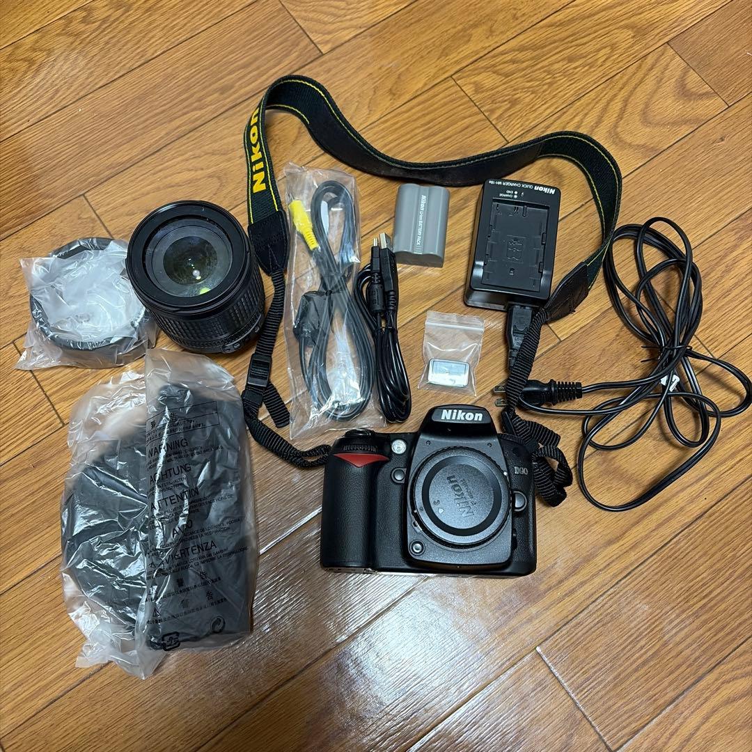Nikon D90 本体　レンズ　ジャンク　18-105mm Amazon | Nikon デジタル一眼レフカメラ D90 AF-S DX 18-105 VRレンズ