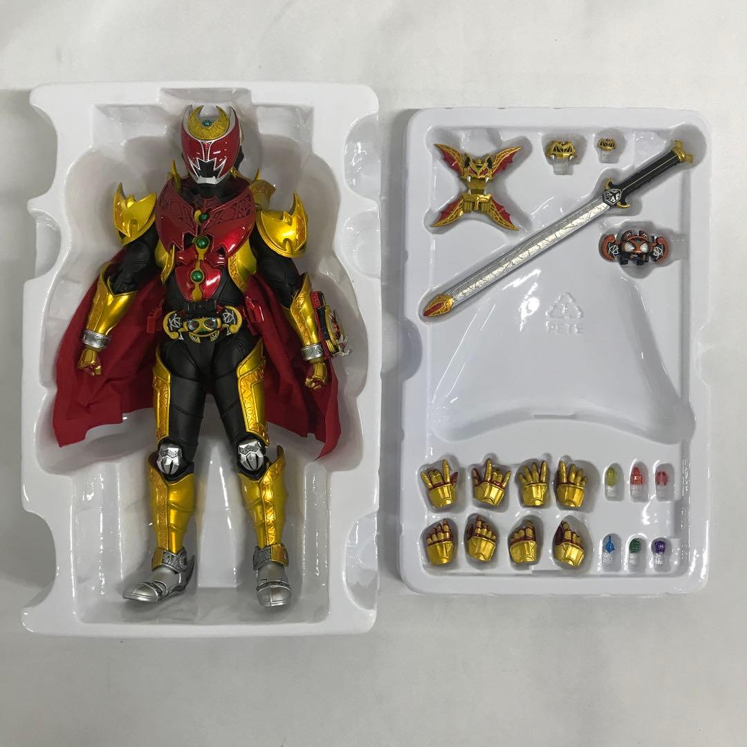 S.H.Figuarts(真骨彫製法) 仮面ライダーキバ エンペラーフォーム