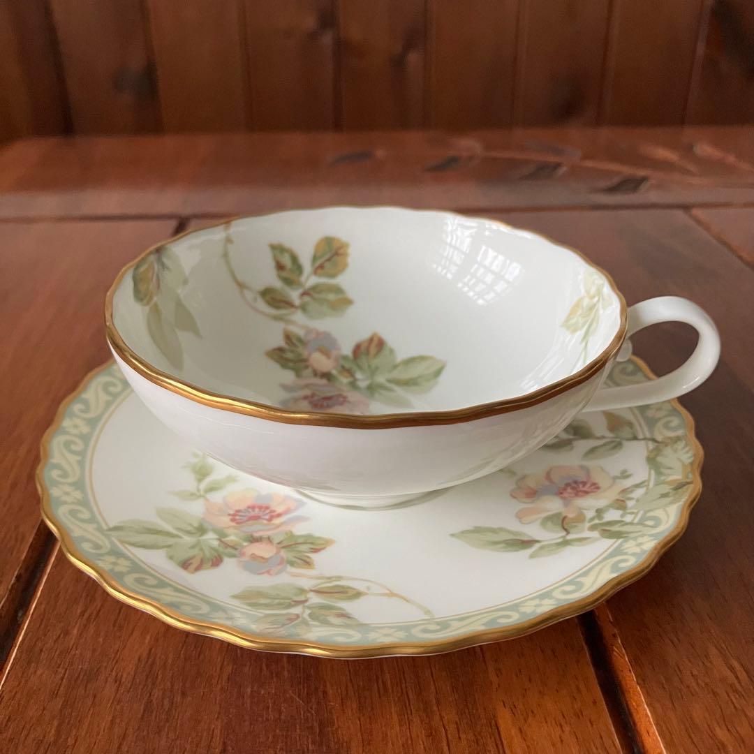 ローラアシュレイ アンジェリカ カップ＆ソーサー 2客セット - メルカリ