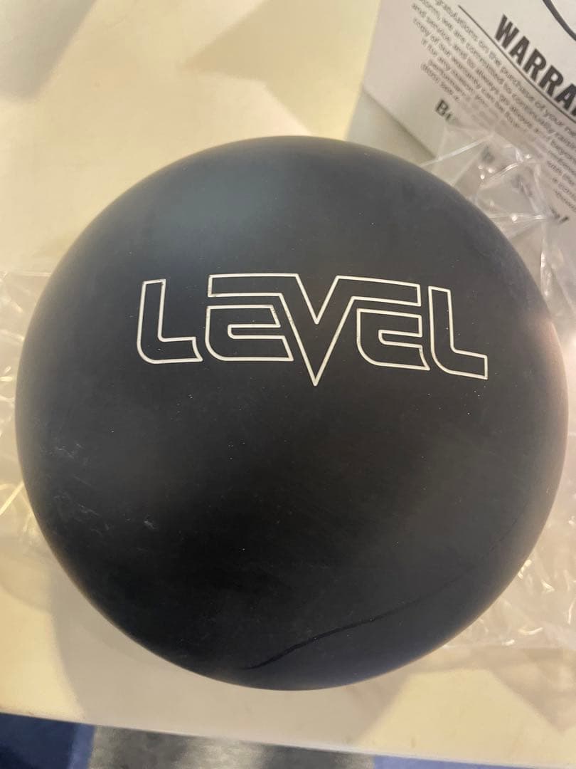 新品☆STORM 【LEVEL レヴェル】 ボウリングボール 15ポンド