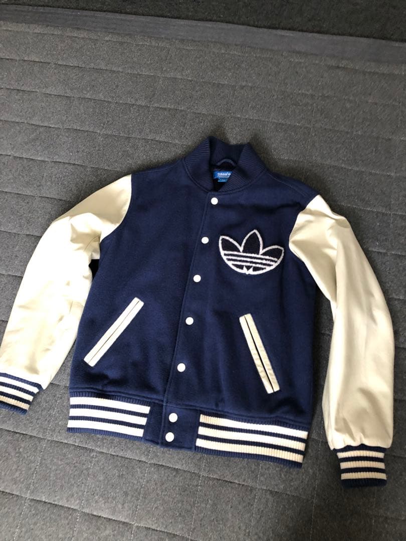 adidas NIGO 25周年 コラボスタジャン M ネイビーxオフホワイト