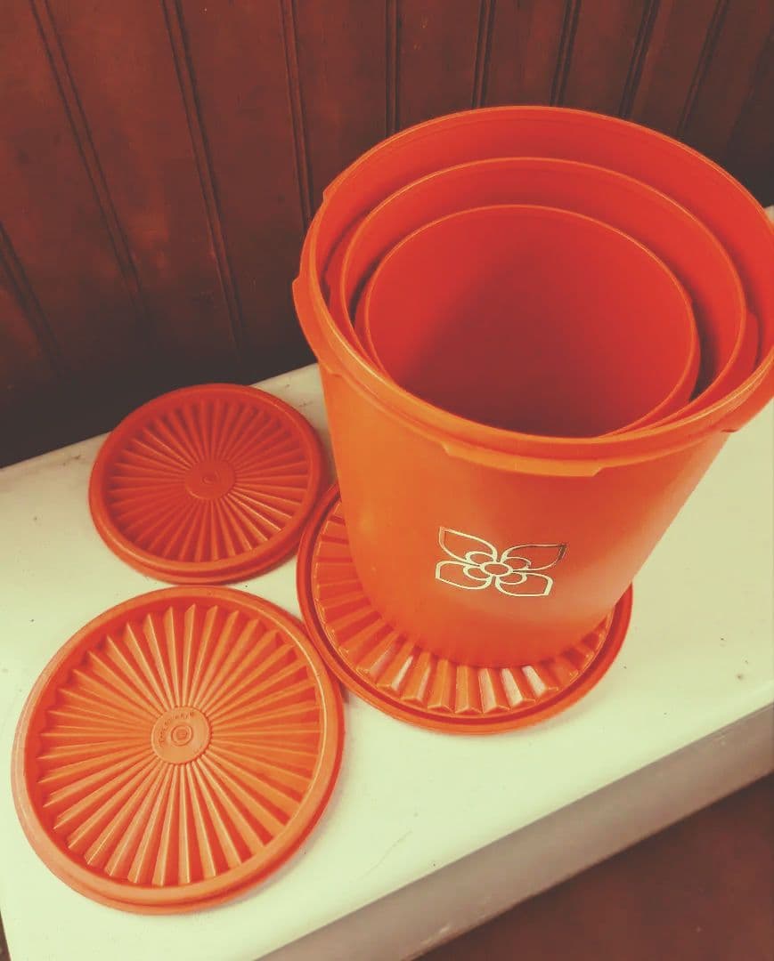 オレンジタッパーウエア（TUPPERWARE）3個セット - メルカリ