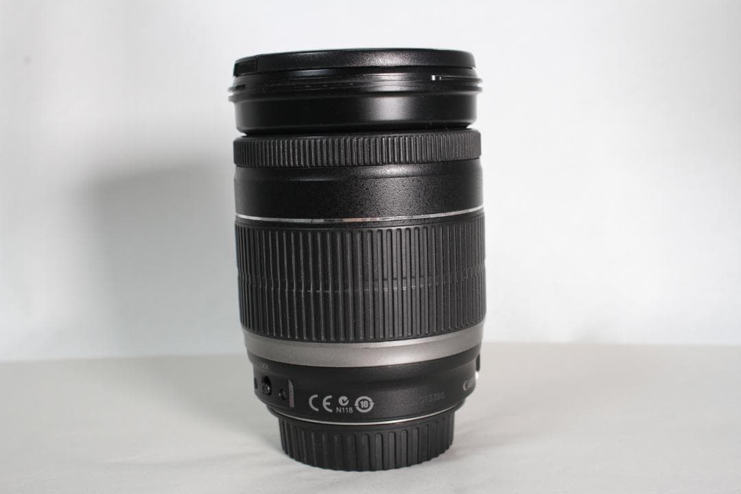 Canon キヤノン EF-S 18-200mm F3.5-5.6 IS