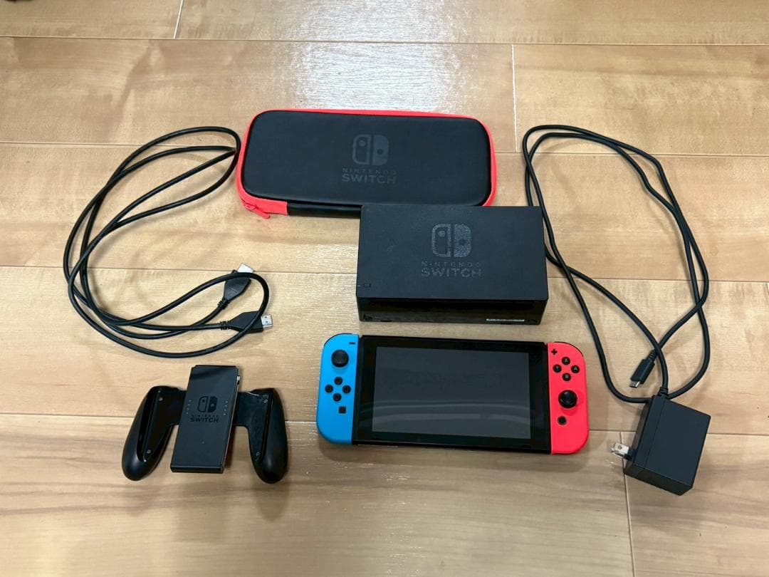 Nintendo Switch 赤/青 本体 + ドック + ケース Nintendo Switch nintendo switch 2 キャリングケース ニンテンドー