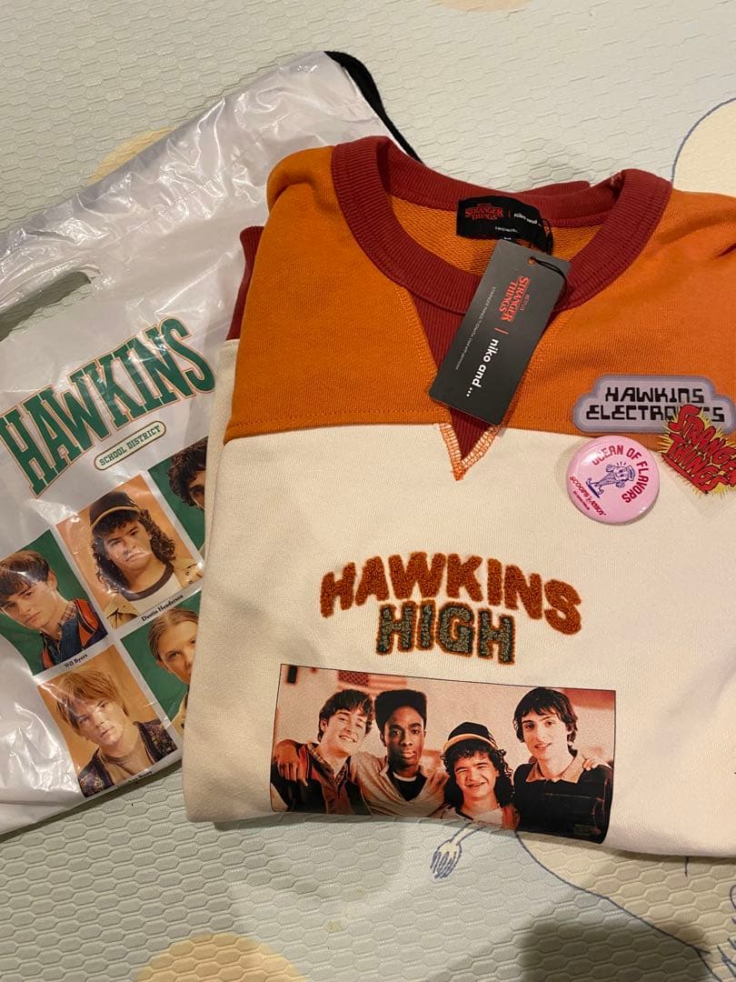 ◇新品◇【STRANGER THINGS】コラボ配色スウェット オレンジ M - メルカリ