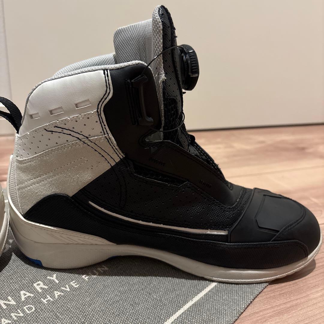 ちょめクシタニ　フローシューズ　2025年モデル　26.5cm