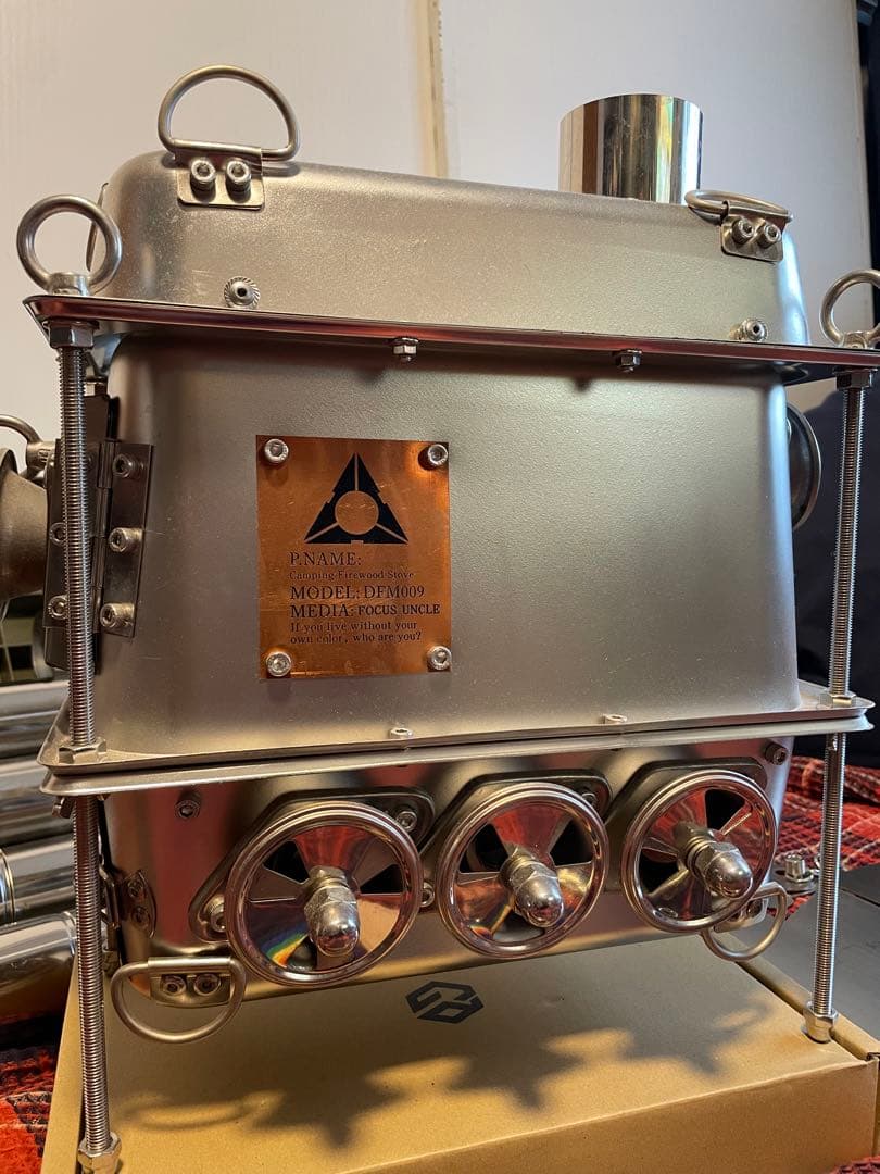 クラファンで1443%達成したFOCUS UNCLE 社 ステンレス製薪ストーブ