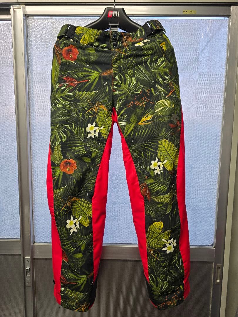 オガサカチーム スキーウェア type Mー1