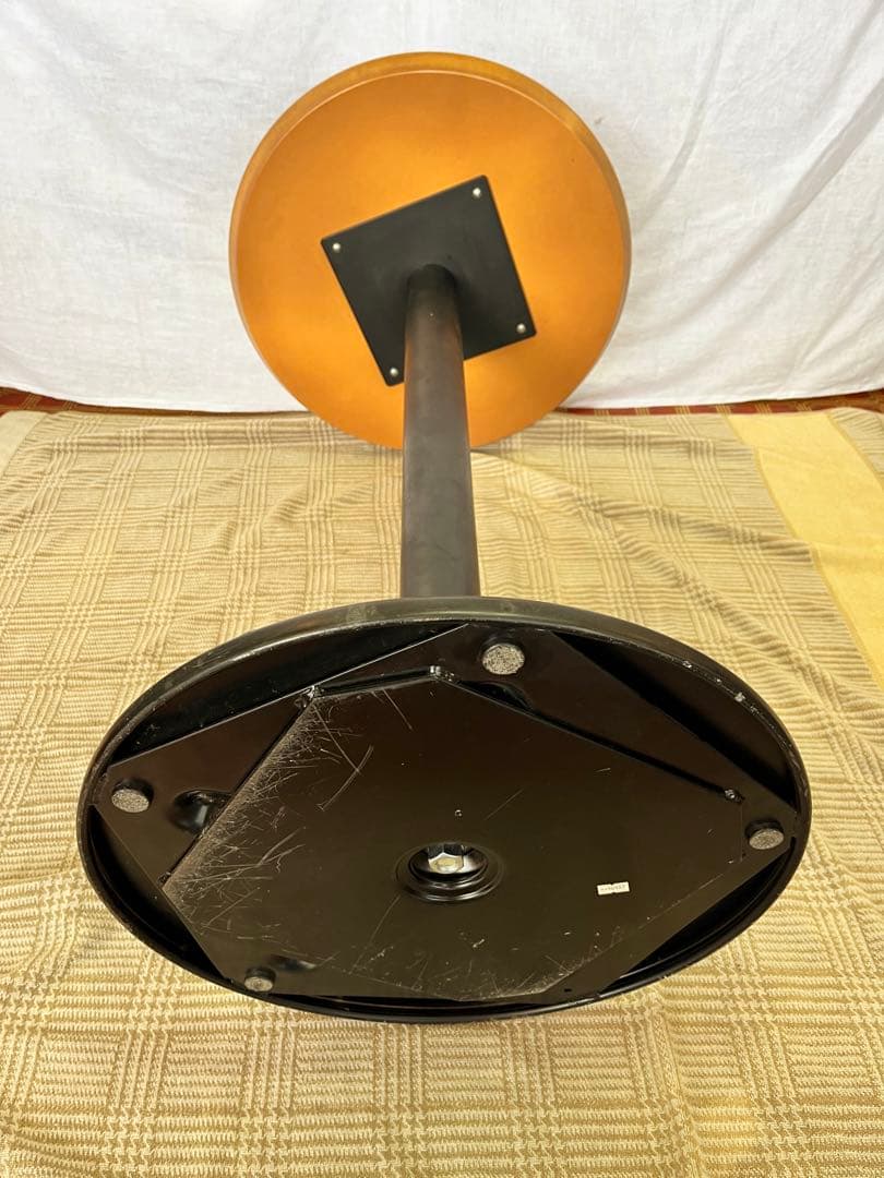 中古品】アイアンフレーム 木製天板 ラウンドテーブル カウンター