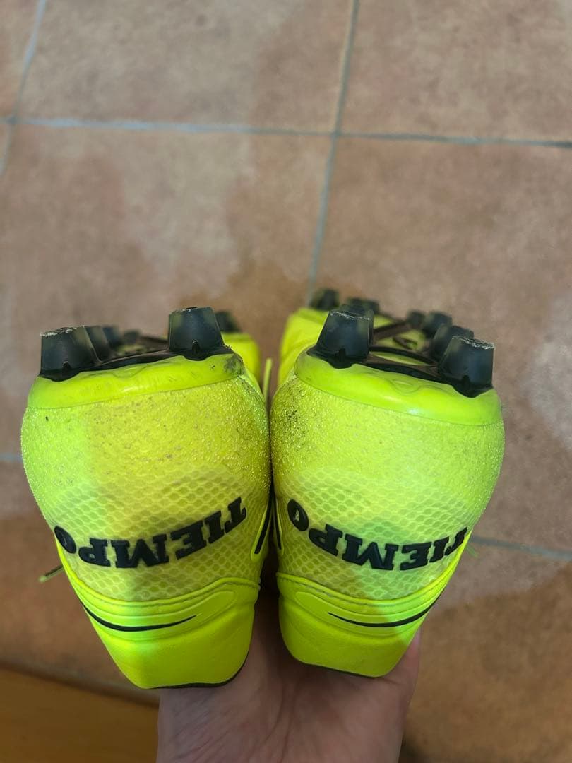 ティエンポレジェンドVI HG　蛍光イエロー　27.0cm