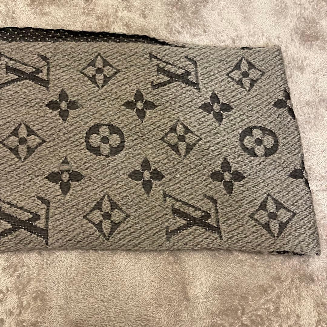 LOUIS VUITTON ロゴマニア・マフラー グレー 人気