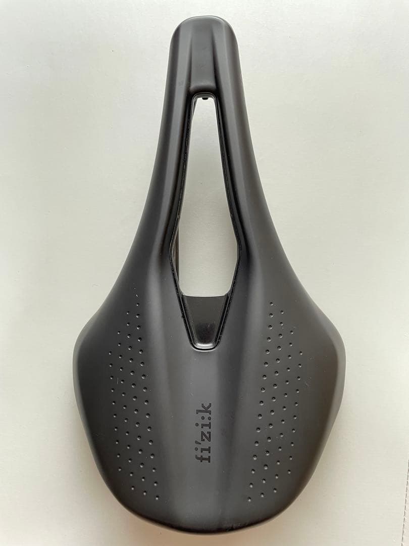 Fizik(フィジーク) ARGO TEMPO R3 サドルkium 150mm L108959864