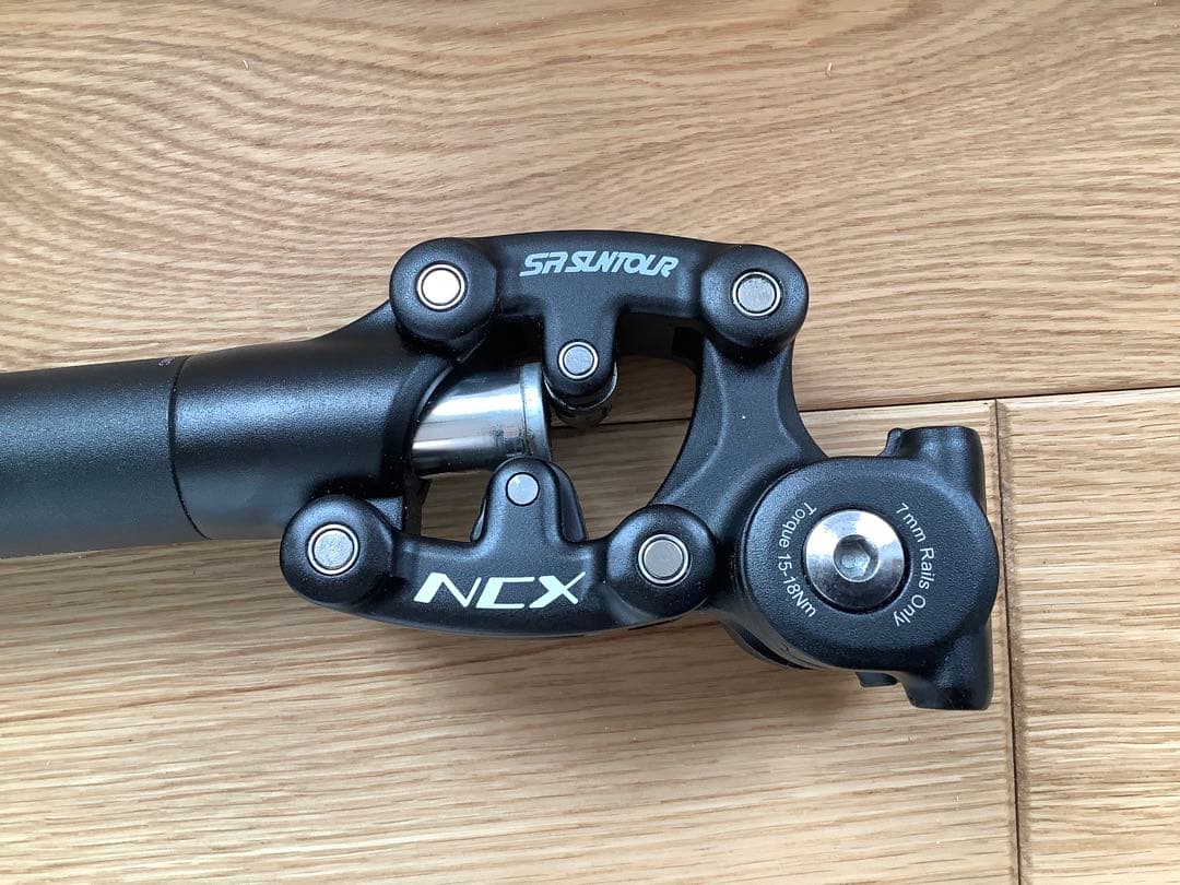 エスアールサンツアー サスペンションシートポスト φ31.6×350mm+おまけ