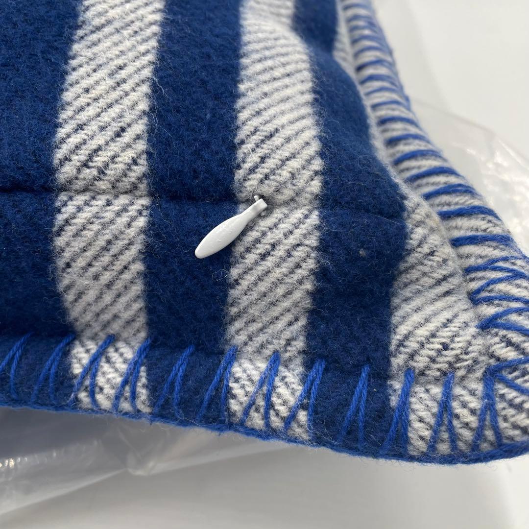 極美品】エルメス アヴァロンPM クッション カシミヤ混 青 - メルカリ