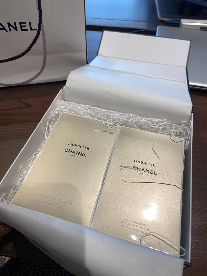 【新品未使用】CHANEL シャネル ボディーローション・シャワージェルセット CHANEL（シャネル） CHANEL N°5 ボディ ローション 200ml コスメ