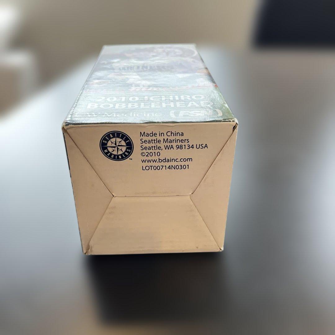 非売品】【箱付き】2010 イチロー フィギュア