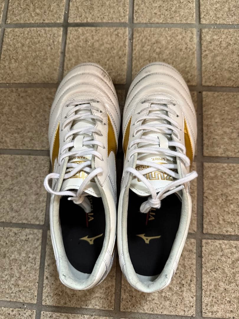 MIZUNO MORELIA II JAPAN ホワイト/ゴールド　25.5cm