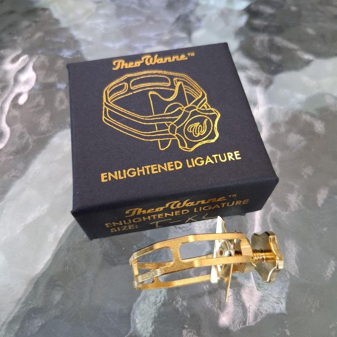 セオワニ新品エンライテッドリガチャー テナーサックスラバー用T-XL