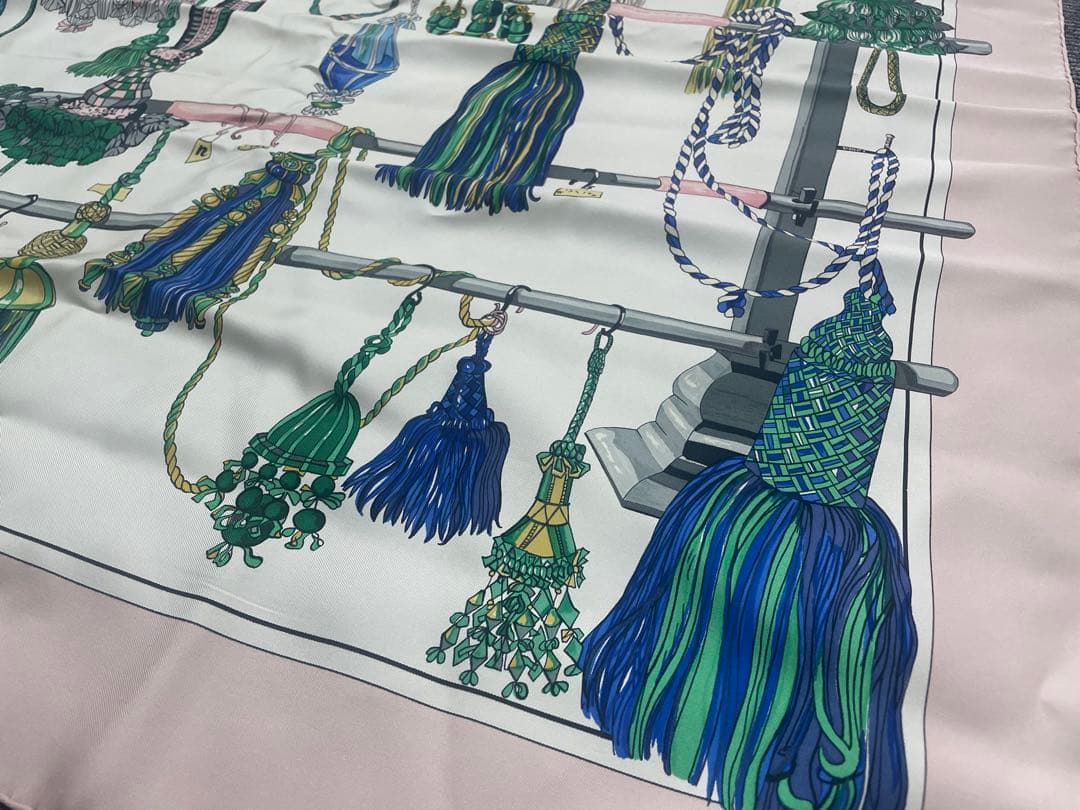 エルメス スカーフ カレ90 PASEMENTE 紐飾り ピンク