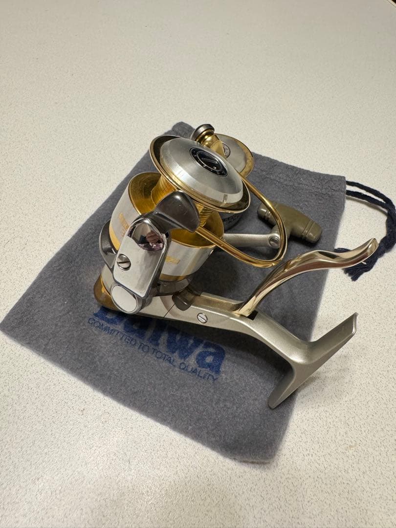 Daiwa トーナメントZ 3000LBC L108933528 - リール超 安い