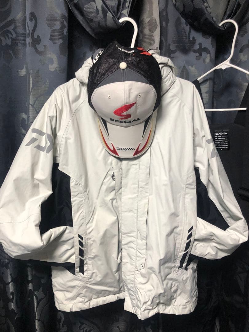 レインマックス ハイパー ハイロフト ウィンタースーツ&キャップセット DAIWA（ダイワ） 【目玉商品】ダイワ レインマックス ハイパー
