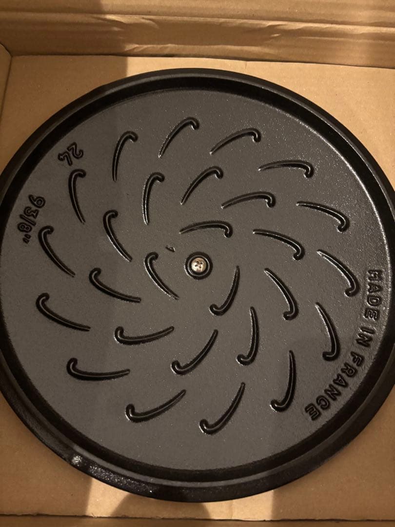 STAUB スノーフレーク XL カンパーニュ - メルカリ