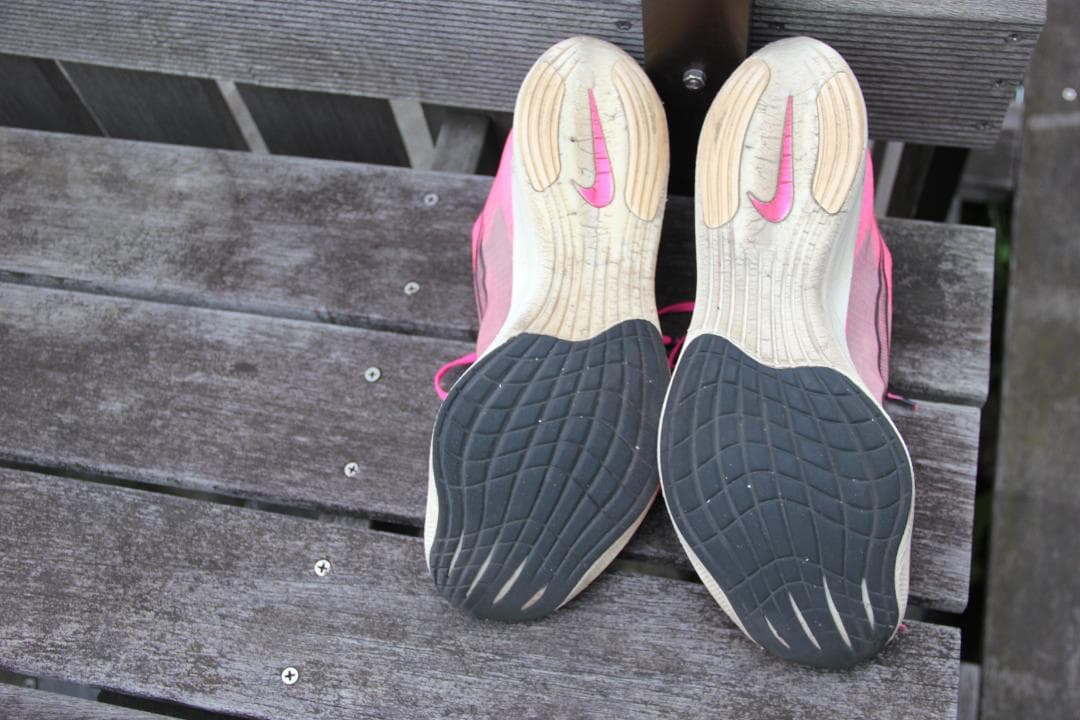 【中古品】ナイキ　ズームxヴェイパーフライ　ネクスト%ピンク　27.0cm