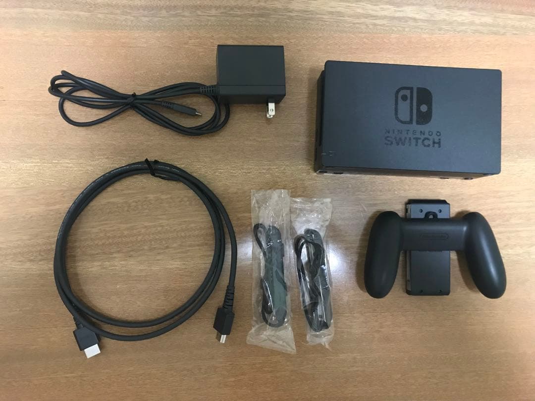 Nintendo Switch 本体 付属品 ケース付き