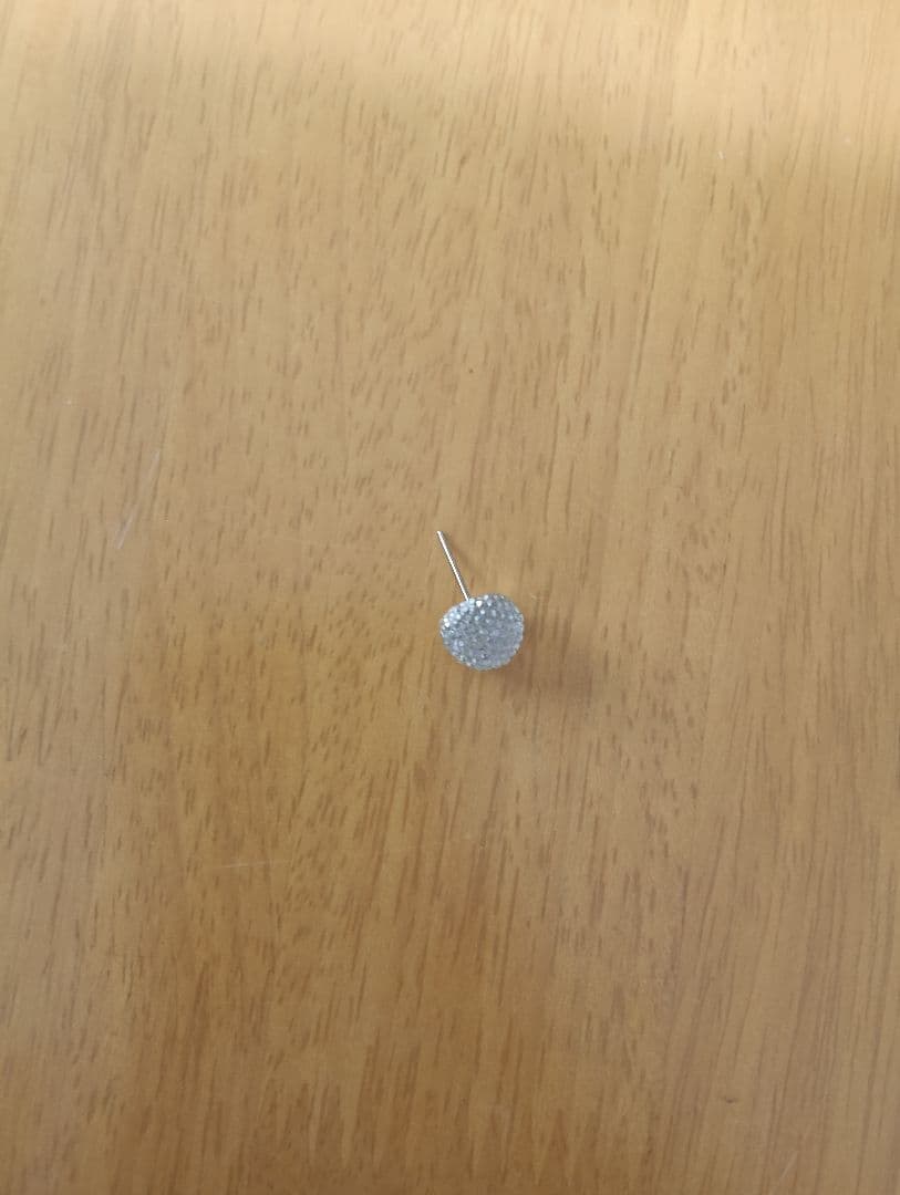 シルバー ラウンド型 ストーン ピアス(片耳用) 楽天市場】ラウンド シルバー スタッドピアス 1P 片耳用 シルバー925