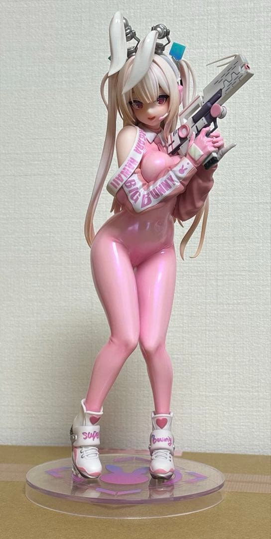 Super Bunny 限定版 1/6 フィギュア