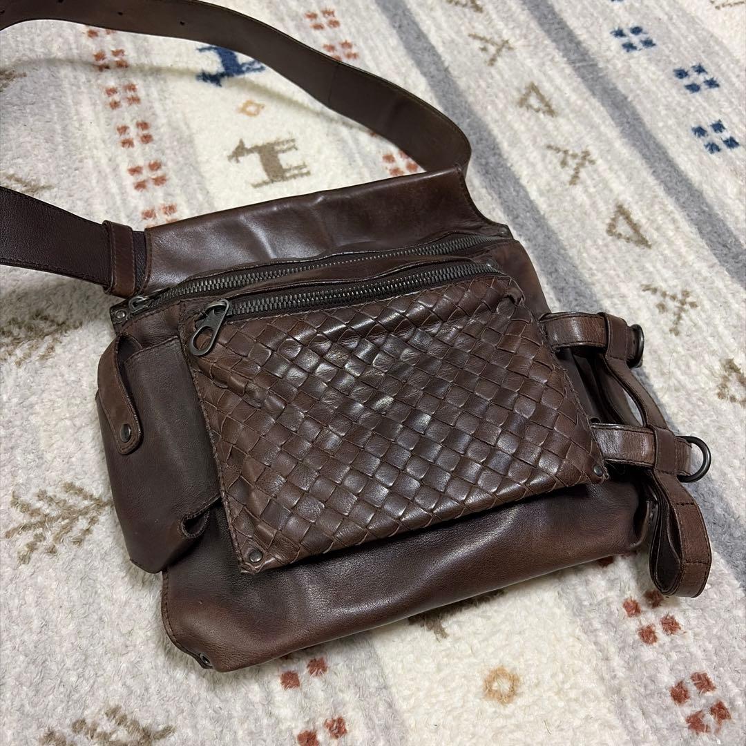 ボッテガヴェネタ イントレチャート ダークブラウン レザー ショルダーバッグ ボッテガ・ヴェネタ ショルダーバッグ レザー イントレチャート