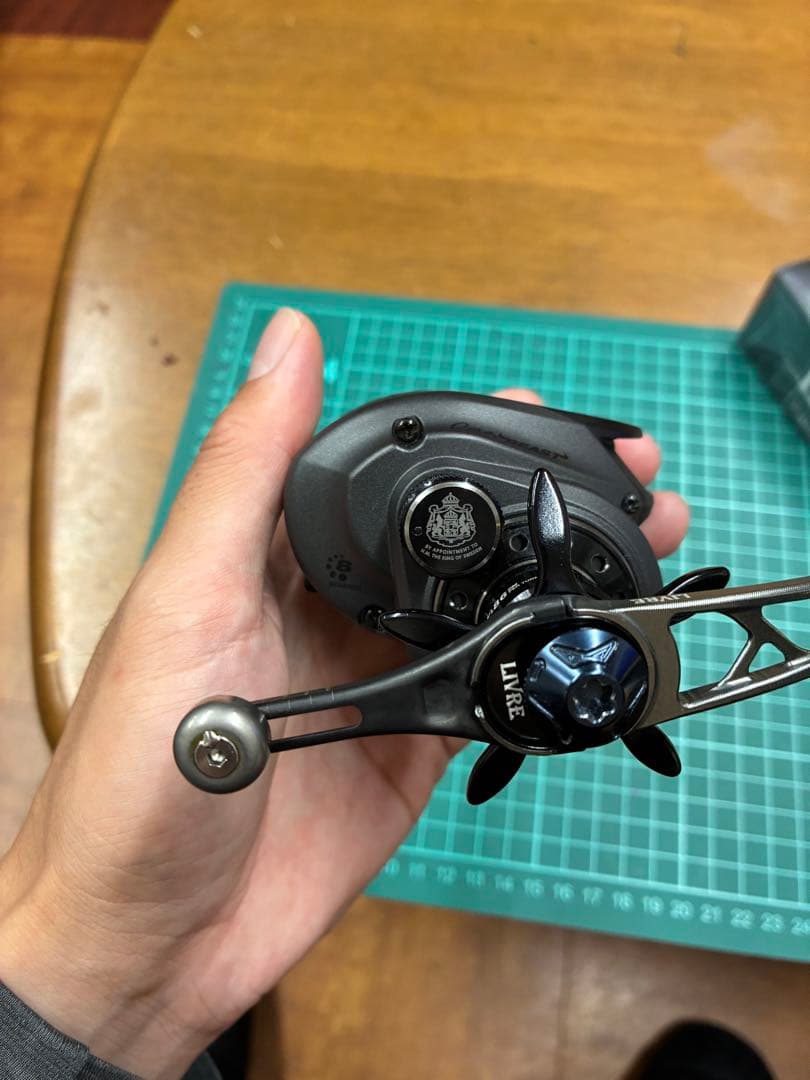 アブガルシア レボ ビースト 40 HS ほぼ未使用 ハンドル リブレ