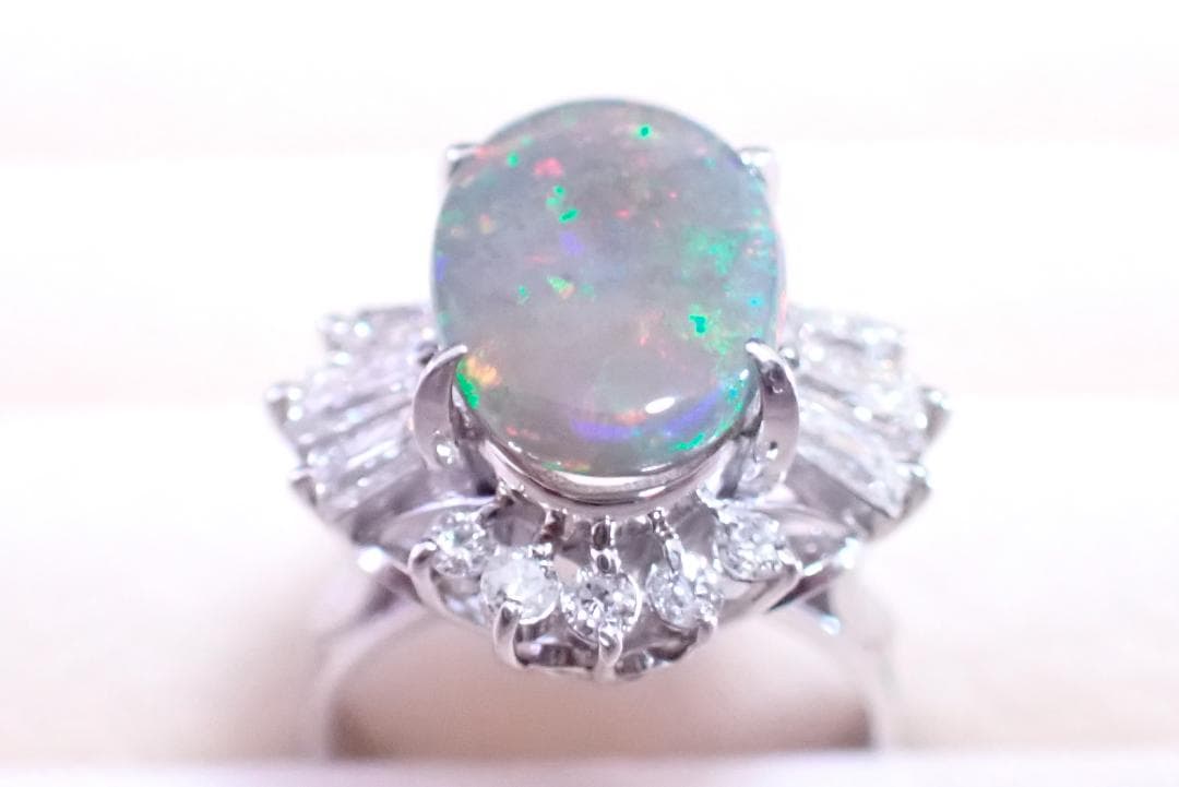 ブラックオパール　指輪　3.06ct　ダイヤ1.06ct　Pt900