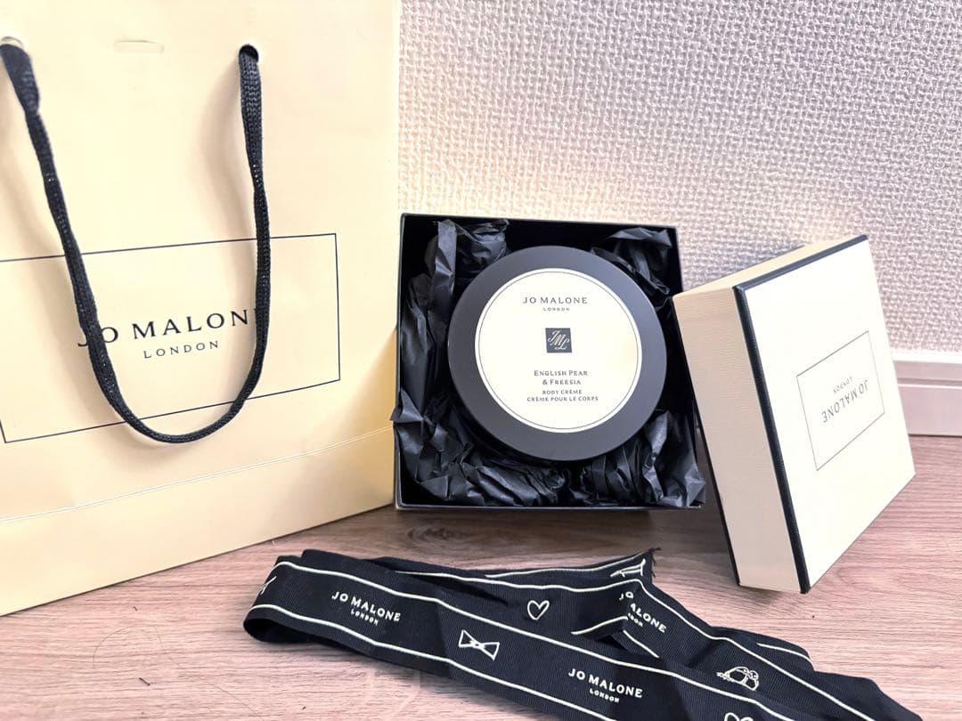 【新品未使用】ジョーマロンイングリッシュペアー& フリージア　ボディクリーム イングリッシュ ペアー ＆ フリージア ボディ ＆ ハンド ローション