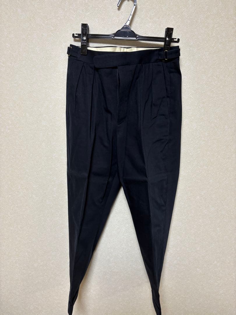 ブリティッシュメイド　オフィサーパンツ ジェンダーレスでオススメ！冬に使えるオフィサーパンツ