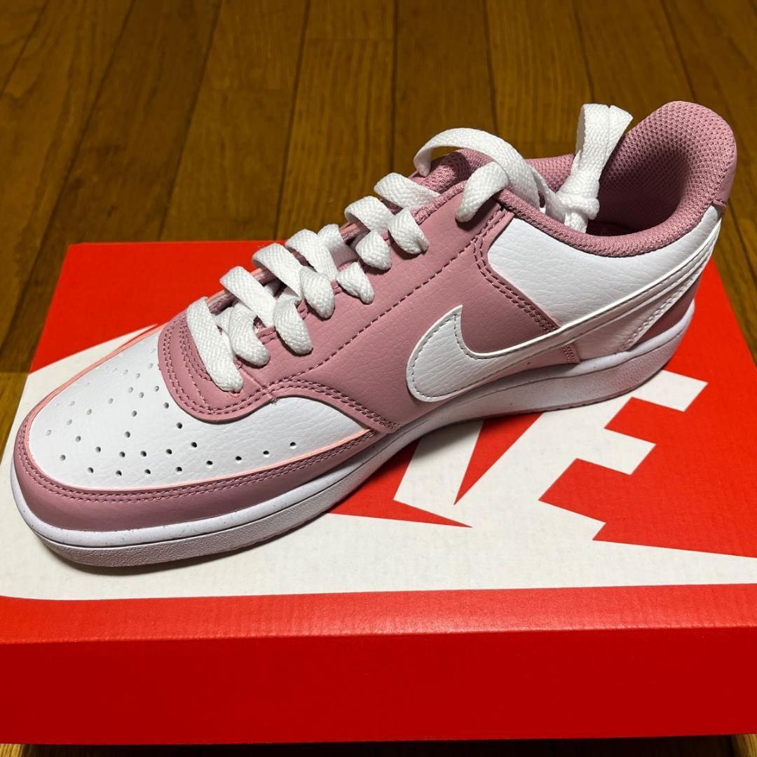 NIKE　ローカットスニーカー　ピンク　24.5cm　新品未使用　箱やぶれ
