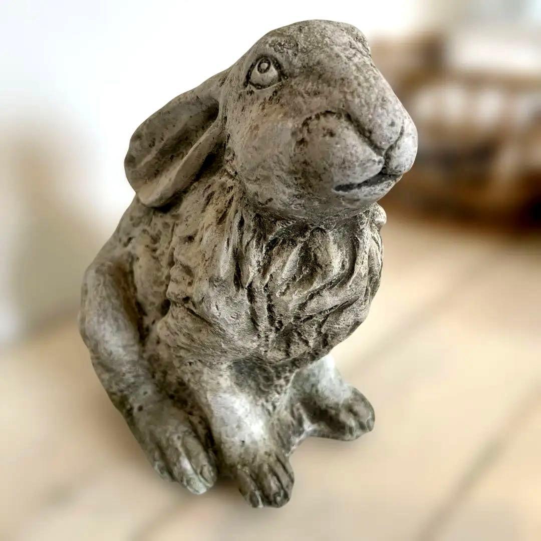英国ガーデンオーナメントコンクリートウサギ イギリス SPARTA STATUES社 コンクリート製ガーデンオーナメント AN23