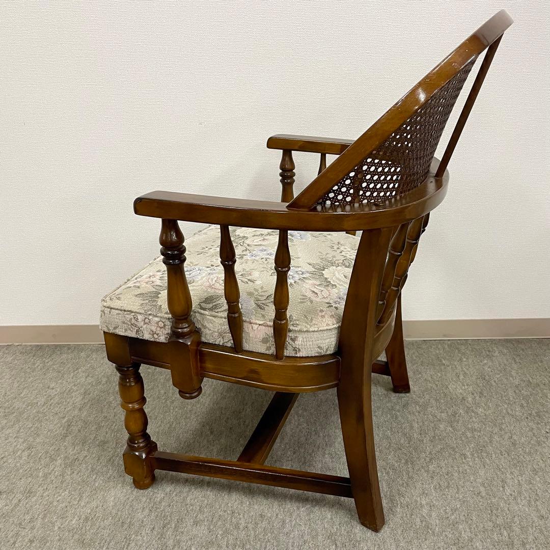 【カリモク】\"コロニアル\"CC3400 肘付食堂椅子 No.5