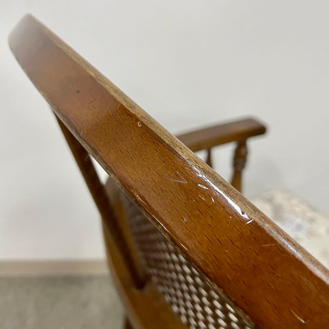 【カリモク】\"コロニアル\"CC3400 肘付食堂椅子 No.5