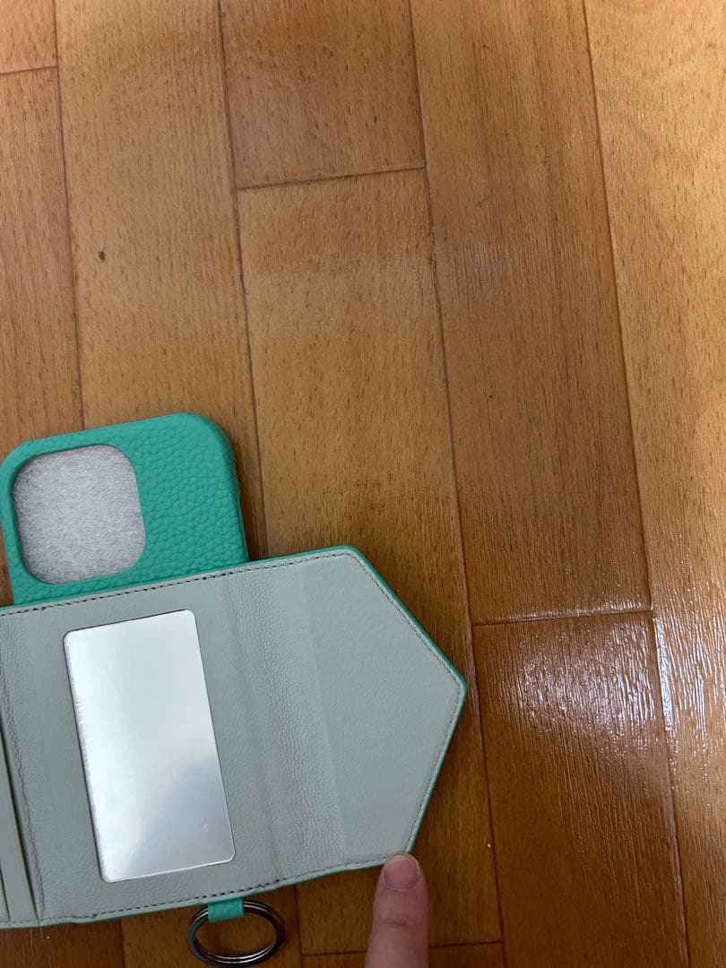 鈴木亜美さん iPhone15proケース - メルカリ