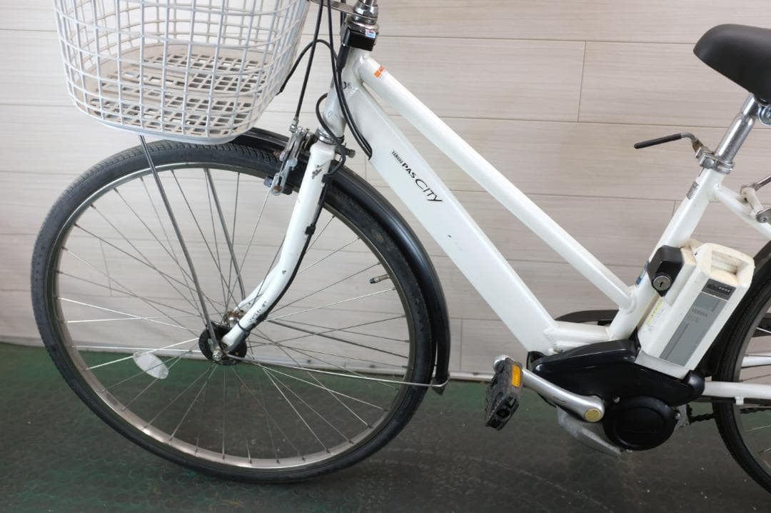 りりこ )ヤマハPAS　CITY　 27インチ 8段変速 12.3Ah