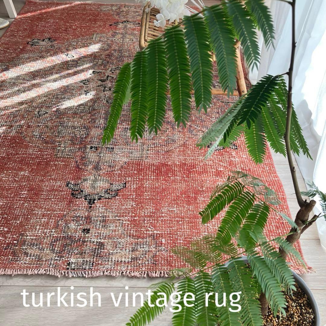 シャビーレッドコーラル116×174ブラック メダリオン トルコ