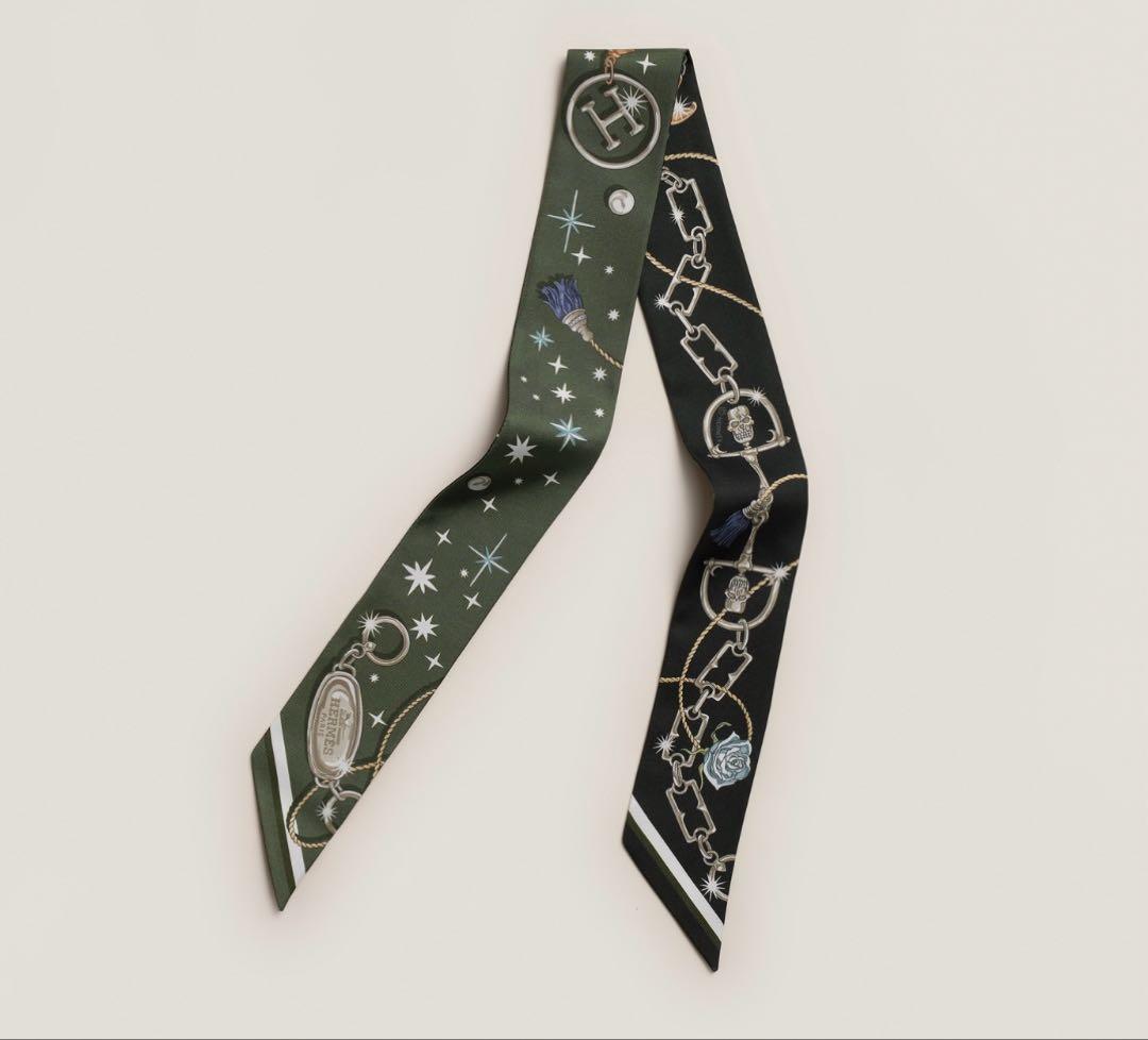 エルメス　ツイリー　セ・ラ・フェット　カーキ　ブラン　系　新品未使用 HERMES（エルメス） 【新品未使用】エルメス ツイリー セラフェット