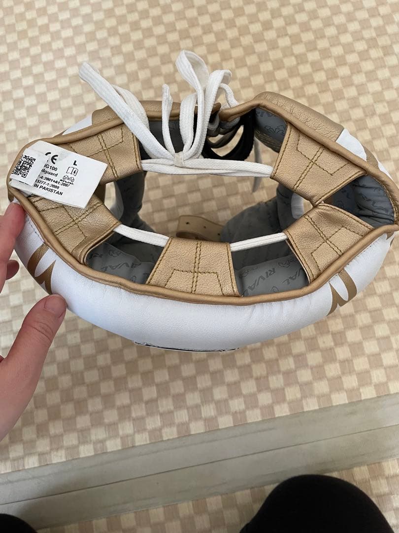 Rival(ライバル)RHG100 ヘッドガード/ホワイト×ゴールドの通販はau PAY