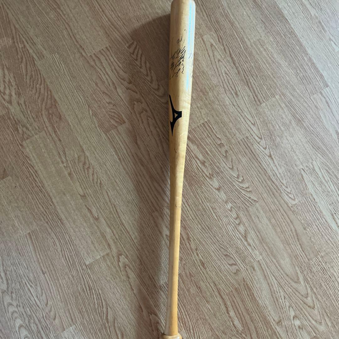 阿部慎之介NPB実使用バット阿部慎之助高橋由伸サイン入り 阿部慎之介NPB実使用バット阿部慎之助高橋由伸サイン入り 阿部慎之介