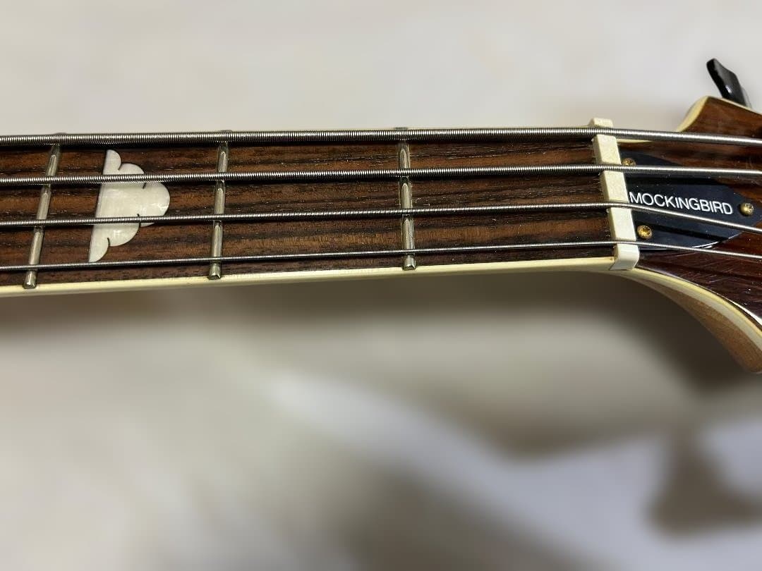 B.C.Rich モッキンバードベース　シースルーワインレッド　レアカラー