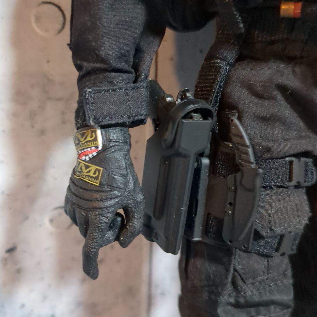 1/6 12インチ FBI 特殊急襲チーム CS51 - メルカリ