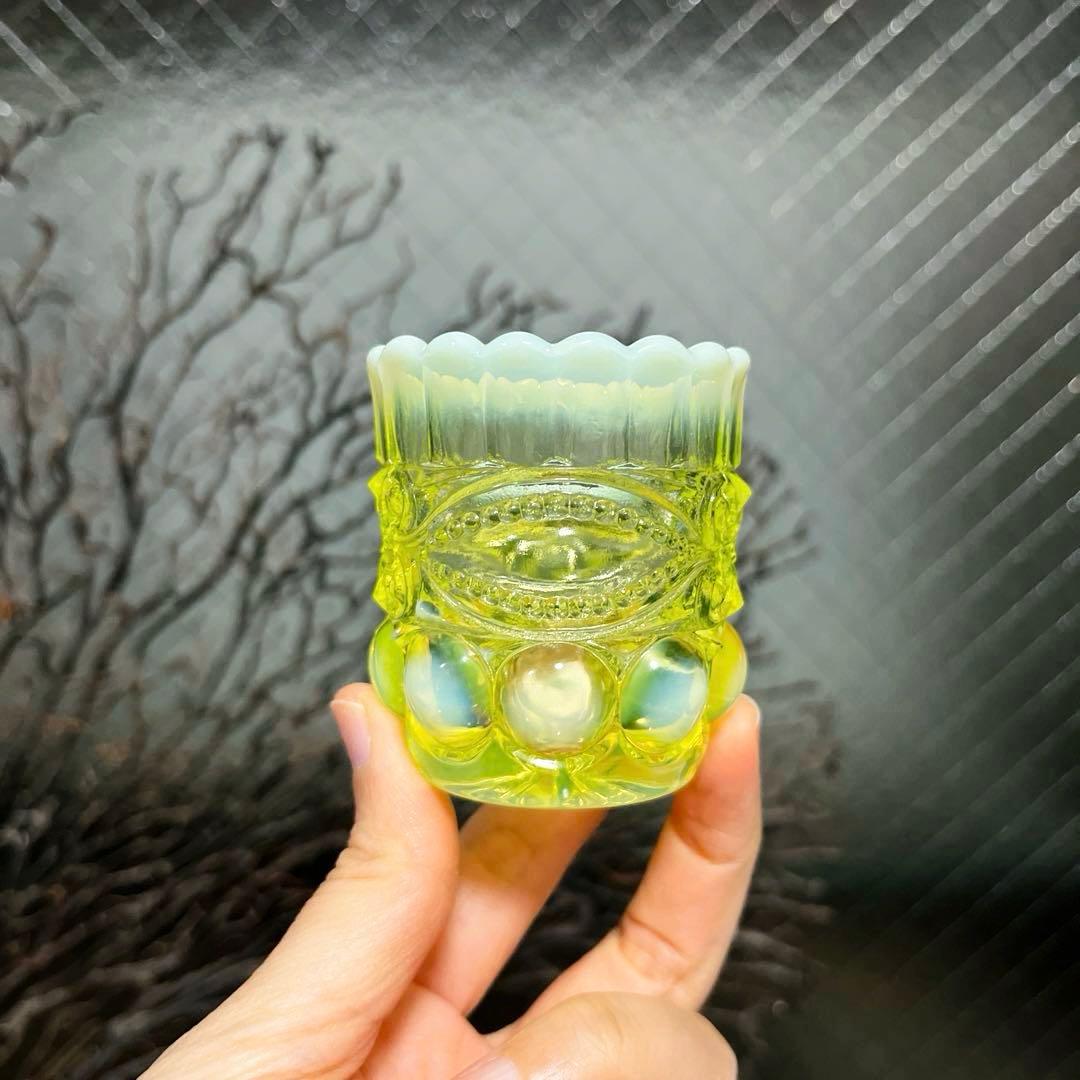 骨董　時代プレス　乳白色暈し　オパールセント カナリアイエロー猪口　盃　ウラン 蕎麦猪口大事典 鳥獣戯画 そばちょこ | すべて | マルヒロオンライン